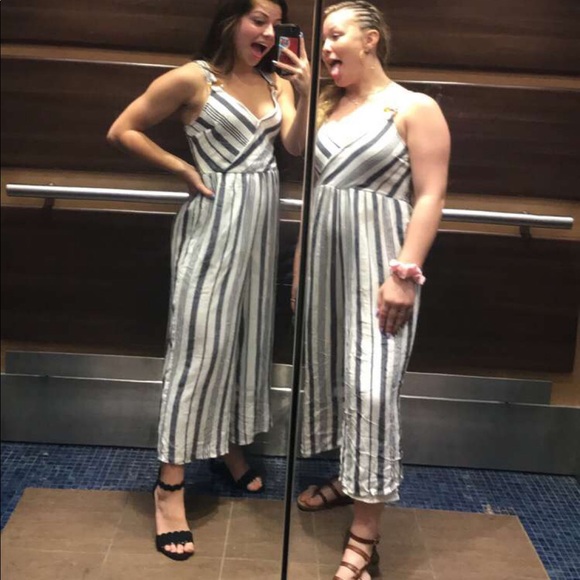 American eagle summer jumpsuit - Picture 2 of 7